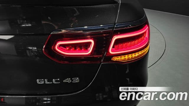 Mercedes-Benz GLC-Class 2021 — Photo 6/38