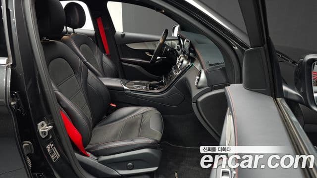 Mercedes-Benz GLC-Class 2021 — Photo 20/38