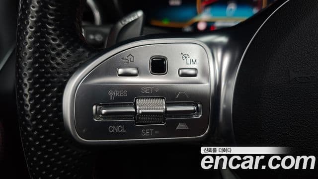 Mercedes-Benz GLC-Class 2021 — Photo 25/38