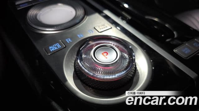 Genesis Electrified G80 2022 — Şəkil 9/20