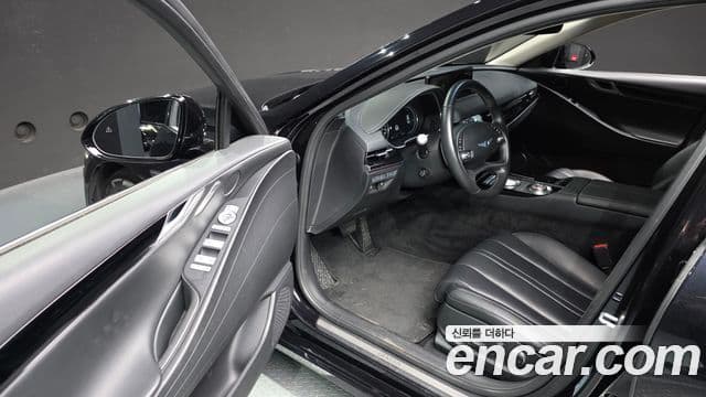 Genesis Electrified G80 2022 — Şəkil 10/20