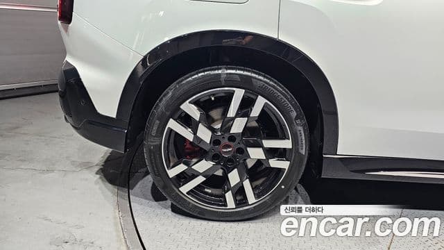 Mini Cooper S Countryman 2025 — ფოტო 5/20