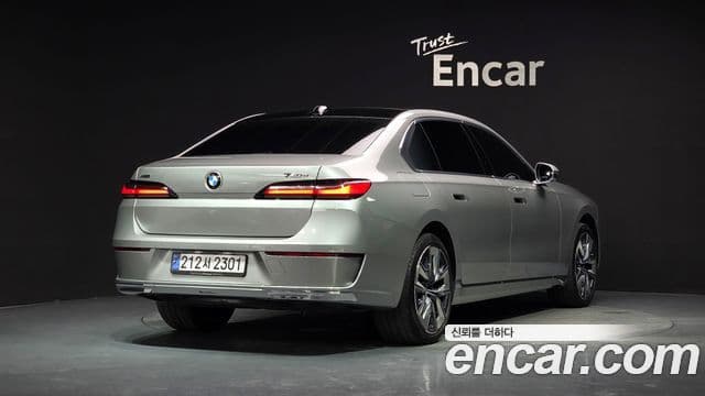 BMW 7 Series 2024 — Şəkil 2/20