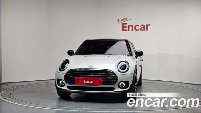 Mini Cooper Clubman 2023 — Фото 3/20