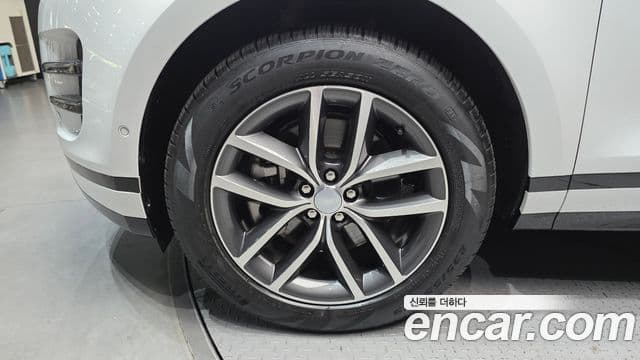 Land Rover Range Rover Evoque 2025 — ფოტო 5/20