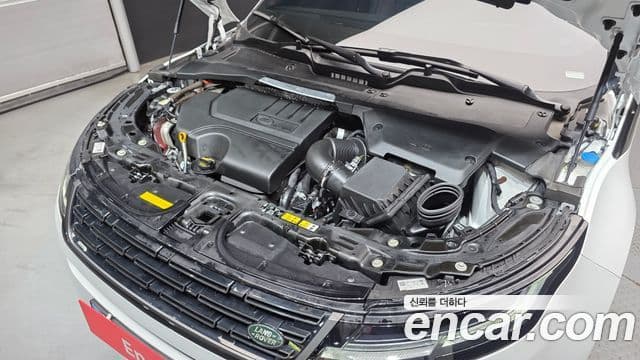 Land Rover Range Rover Evoque 2025 — ფოტო 6/20