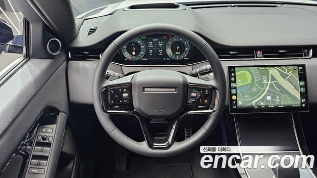 Land Rover Range Rover Evoque 2025 — ფოტო 13/20