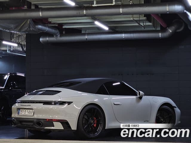 Porsche 911 2022 — ფოტო 4/20