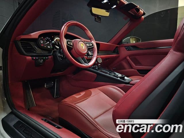 Porsche 911 2022 — ფოტო 8/20