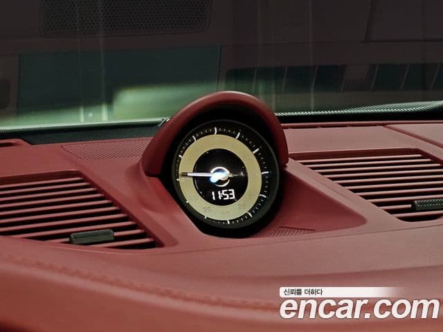 Porsche 911 2022 — ფოტო 19/20