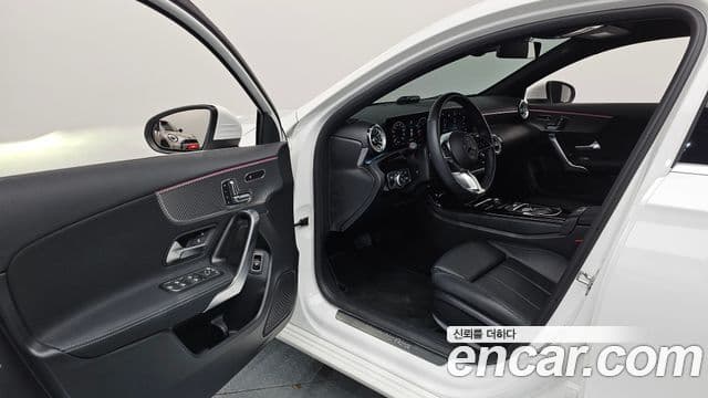 Mercedes-Benz A-Class 2024 — Şəkil 10/20