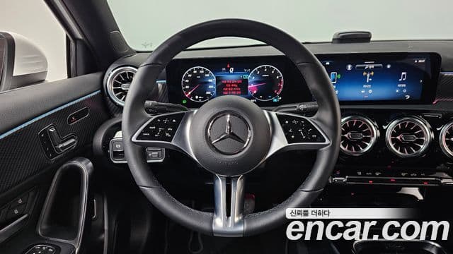 Mercedes-Benz A-Class 2024 — Şəkil 12/20