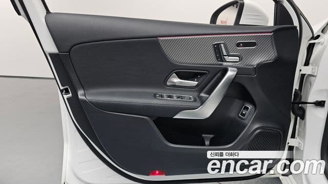 Mercedes-Benz A-Class 2024 — Photo 11/30