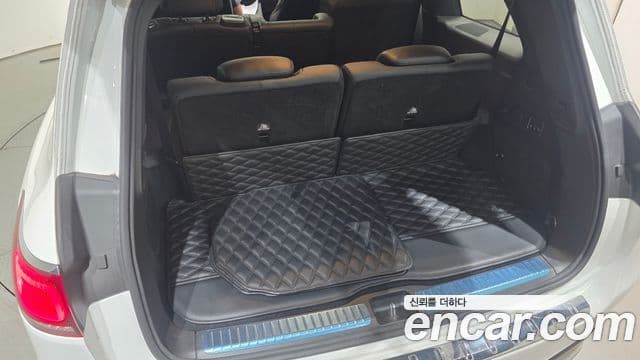 Mercedes-Benz GLS-Class 2022 — ფოტო 29/30