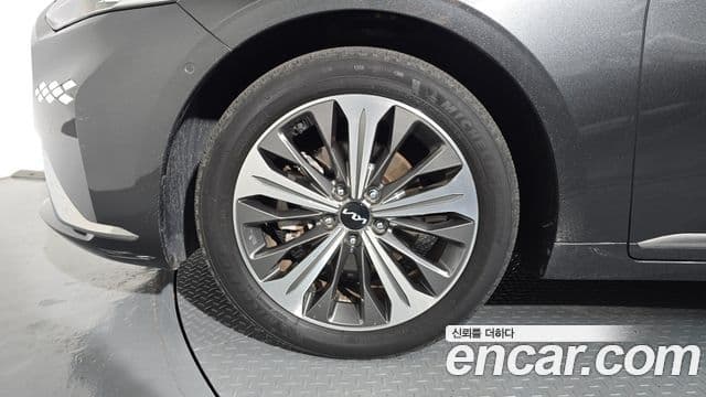 Kia K8 2022 — ფოტო 5/20