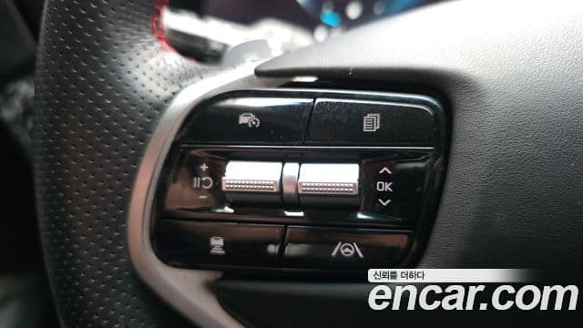 Kia K8 2021 — Şəkil 18/20