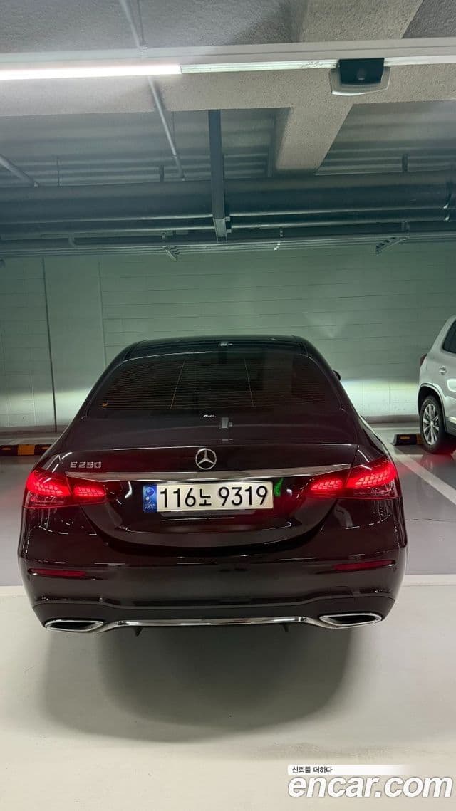 Mercedes-Benz E-Class 2022 — ფოტო 3/18