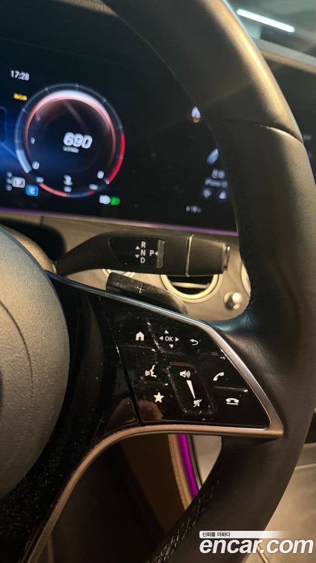 Mercedes-Benz E-Class 2022 — ფოტო 8/18