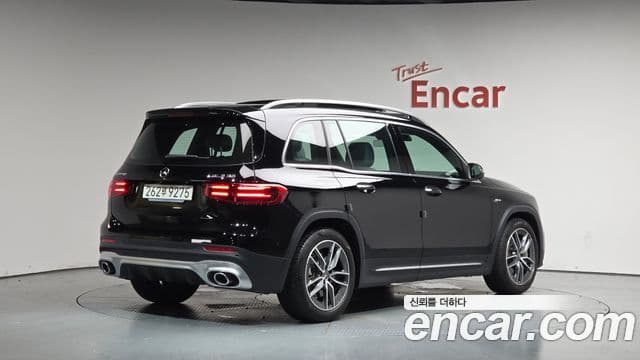 Mercedes-Benz GLB-Class 2025 — ფოტო 17/33
