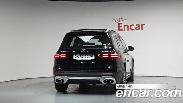 Mercedes-Benz GLB-Class 2025 — ფოტო 24/33