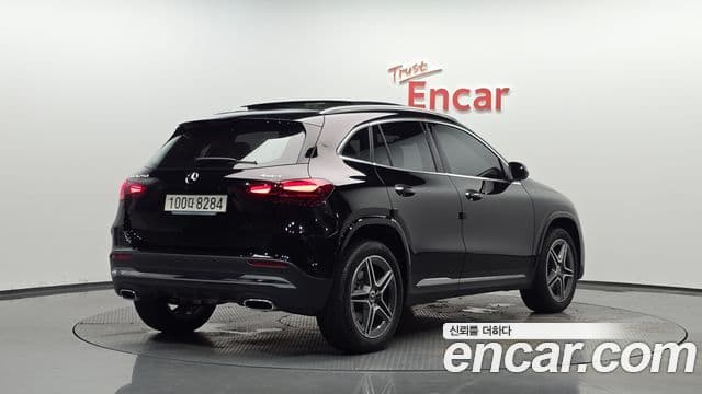 Mercedes-Benz GLA-Class 2025 — ფოტო 2/20