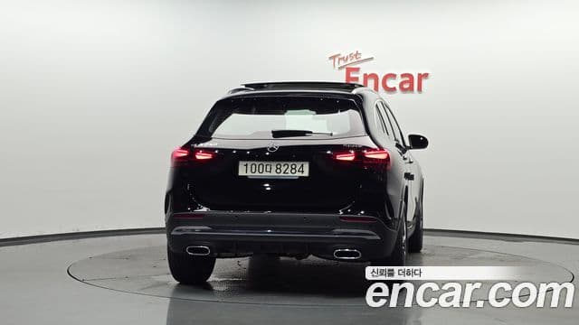 Mercedes-Benz GLA-Class 2025 — ფოტო 4/20