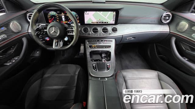 Mercedes-Benz E-Class 2022 — ფოტო 7/20