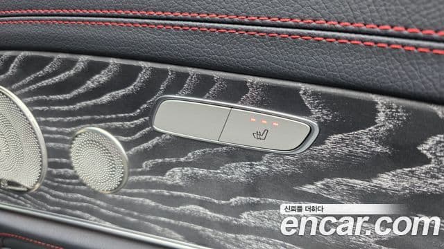 Mercedes-Benz E-Class 2022 — ფოტო 19/20