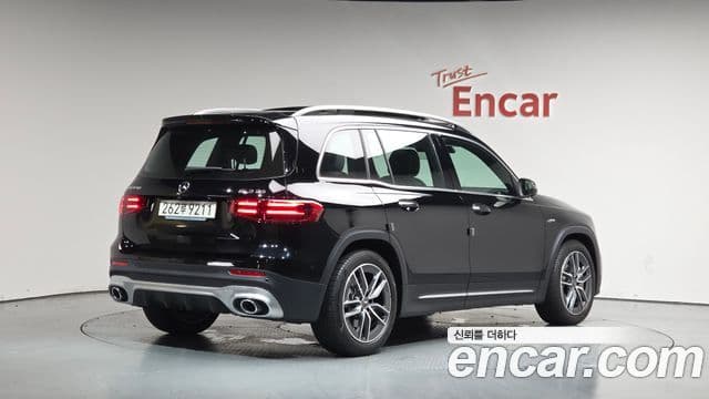 Mercedes-Benz GLB-Class 2025 — Фото 2/20