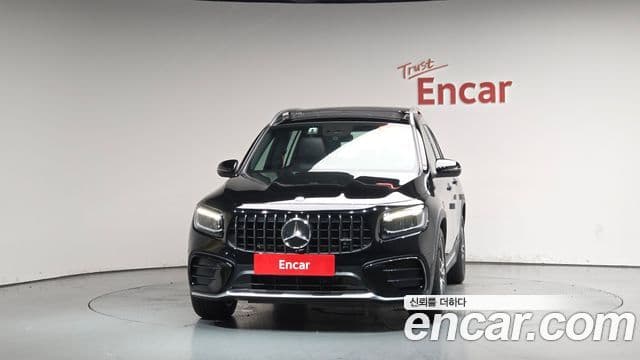 Mercedes-Benz GLB-Class 2025 — Фото 3/20