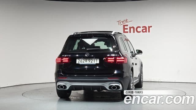 Mercedes-Benz GLB-Class 2025 — Фото 4/20