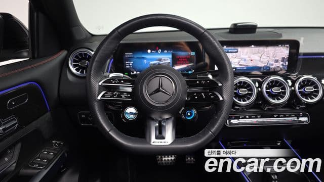 Mercedes-Benz GLB-Class 2025 — Фото 12/20