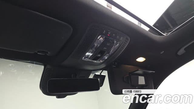 Mercedes-Benz GLB-Class 2025 — Фото 19/20