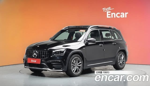 Mercedes-Benz GLB-Class 2025 — Фото 1/20