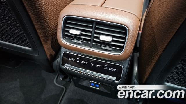 Mercedes-Benz GLE-Class 2025 — ფოტო 14/41