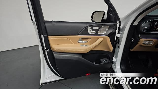 Mercedes-Benz GLE-Class 2025 — Photo 3/39