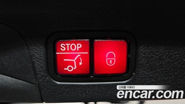 Mercedes-Benz GLE-Class 2025 — Photo 13/39