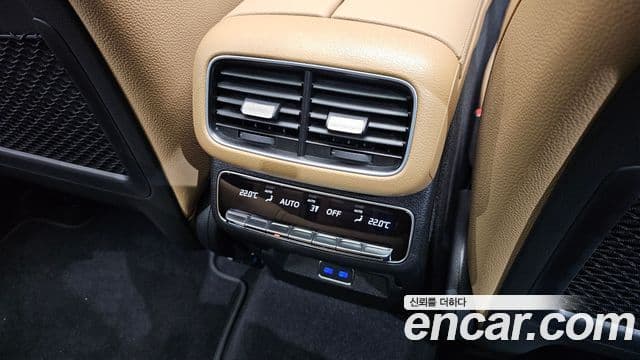 Mercedes-Benz GLE-Class 2025 — Photo 15/39