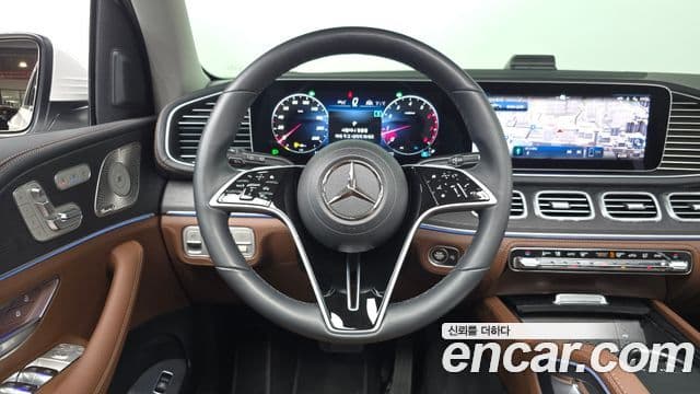 Mercedes-Benz GLE-Class 2025 — ფოტო 13/20