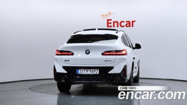 BMW X4 2022 — ფოტო 4/20