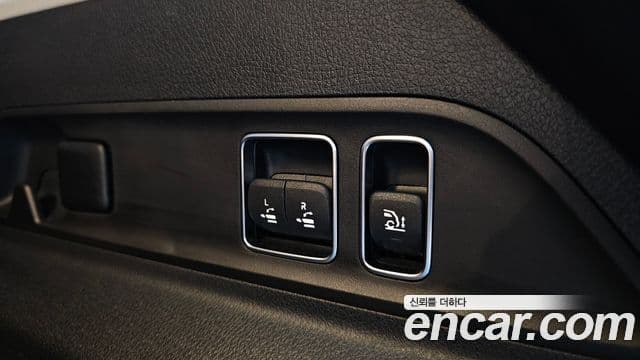 Mercedes-Benz GLE-Class 2025 — Photo 12/41