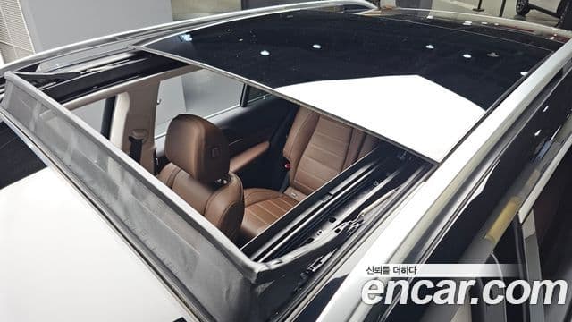 Mercedes-Benz GLE-Class 2025 — Photo 40/41