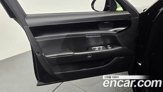 Genesis G90 2023 — Şəkil 26/39