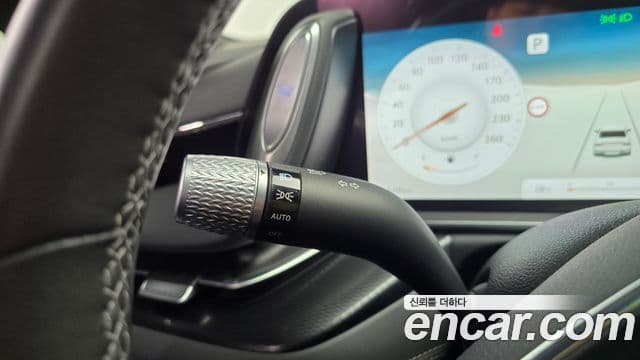 Genesis G90 2023 — Şəkil 38/39