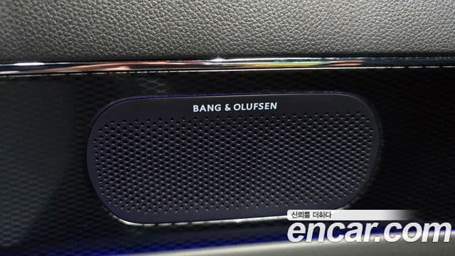 Genesis G90 2023 — Şəkil 10/39