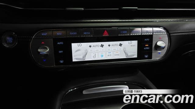 Genesis G90 2023 — Şəkil 24/39