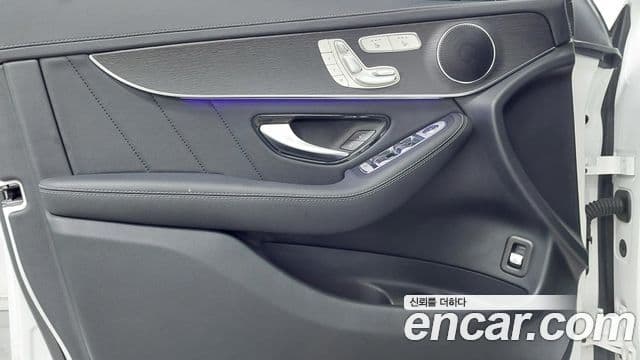 Mercedes-Benz GLC-Class 2022 — ფოტო 14/20