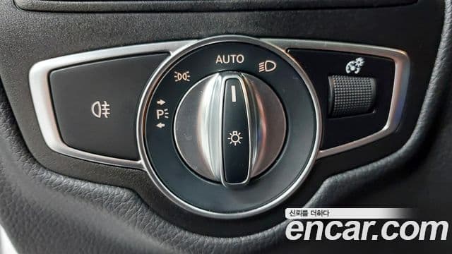 Mercedes-Benz GLC-Class 2022 — ფოტო 18/20