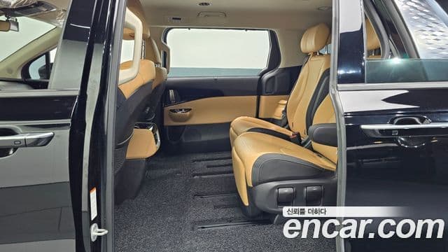 Kia Carnival 2021 — Şəkil 11/20