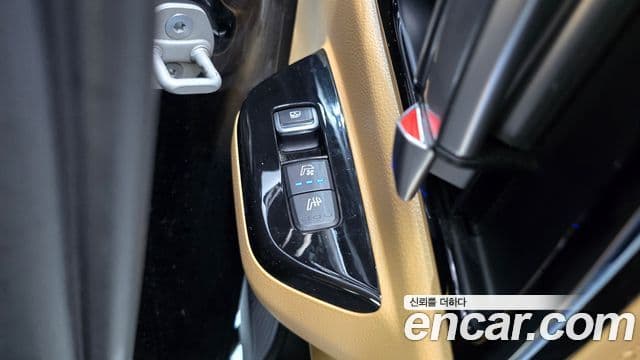 Kia Carnival 2021 — Şəkil 19/20